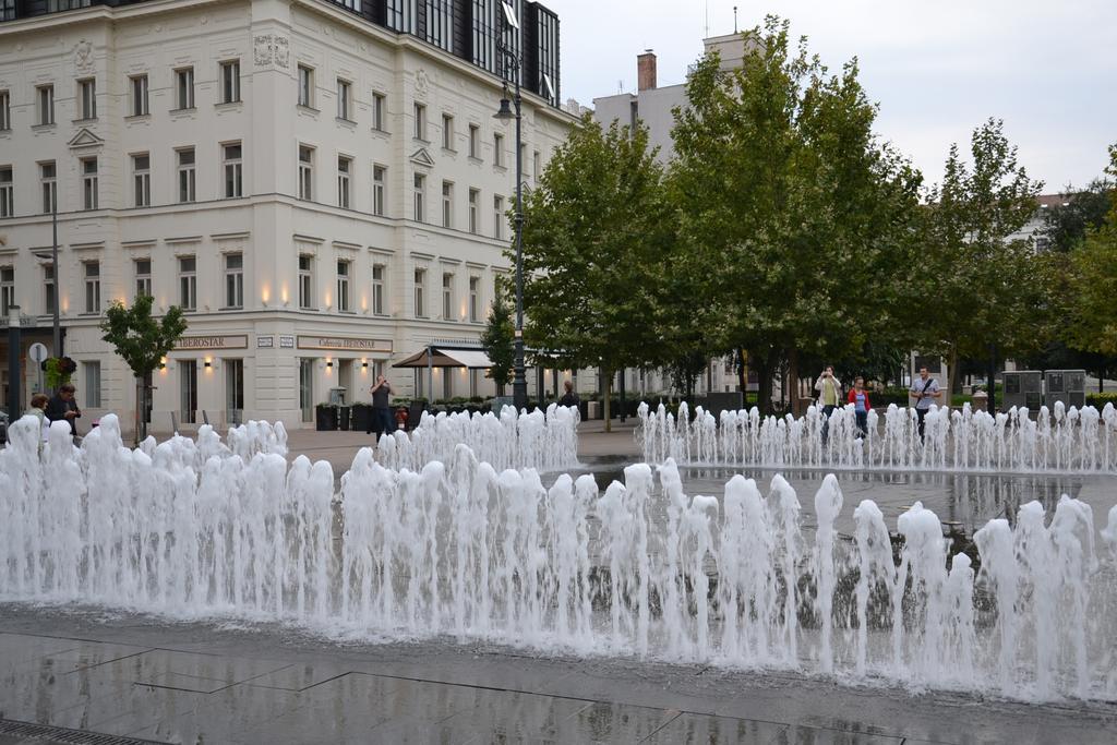 Apartment Szabadsag Ter Budapesta Exterior foto