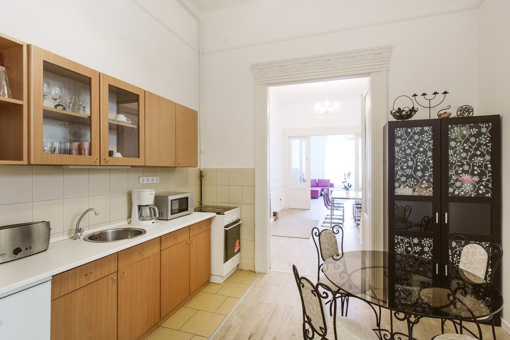 Apartment Szabadsag Ter Budapesta Exterior foto