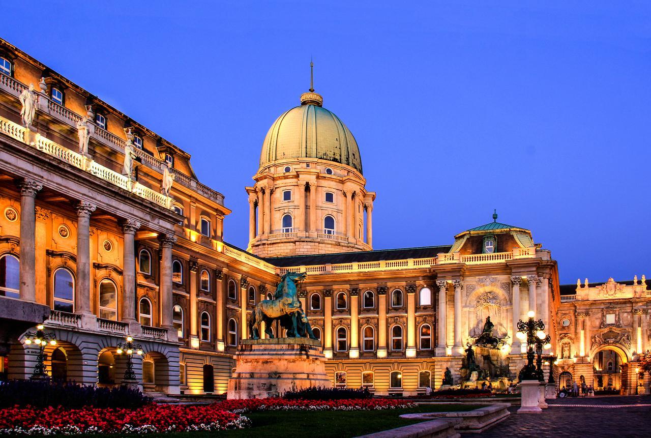 Apartment Szabadsag Ter Budapesta Exterior foto